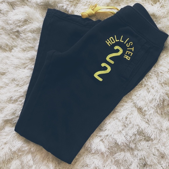 Hollister Other - HOLLISTER SWEATPANT